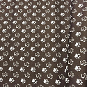 Tkanina wodoodporna KODURA wzór łapki 3 na brązowym tle