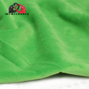 Tissu minky fausse fourrure, 320 g/m², largeur 160 cm, au métre vert Tissu minky fausse fourrure, 320 g/m², largeur 160 cm, au métre vert